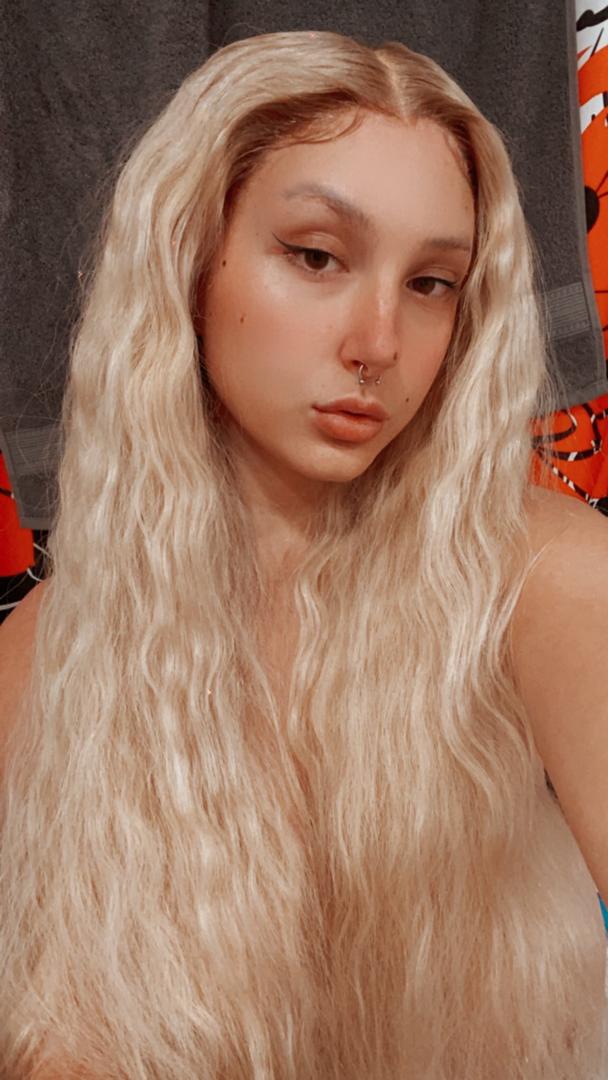 Kiki221Slut 5'3 or under(160cm),German,GG cup, 75kg,Groups/Paties
