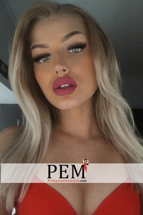 LaprieNew210 Female,Tall,German,Amber,Men